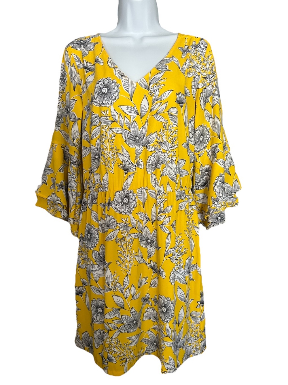 A New Day Yellow Floral V-Neck Tunic Dress Women’s Size Medium
